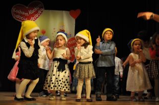 Zabawa karnawałowa dzieci z Publicznego Przedszkola nr 2 w Kolbuszowej