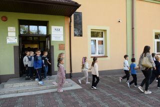 Ćwiczenia ewakuacyjne w szkołach podstawowych Gminy Kolbuszowa