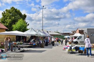 Pierwszy dzień funkcjonowania nowego placu targowego przy ul. Wolskiej