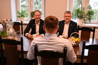 Zaskakująca wizyta w Urzędzie Miejskim