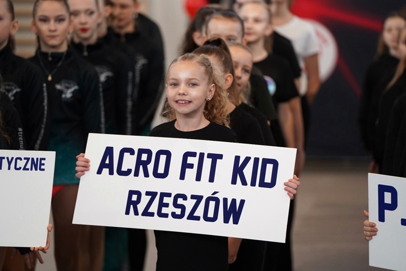 Gimnastyczki z sukcesami w eliminacjach do Mistrzostw Polski Fit Kid