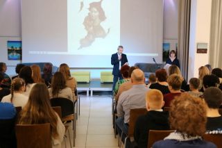 Promocja tomiku poezji „Pęknięcia” Beaty Kuny