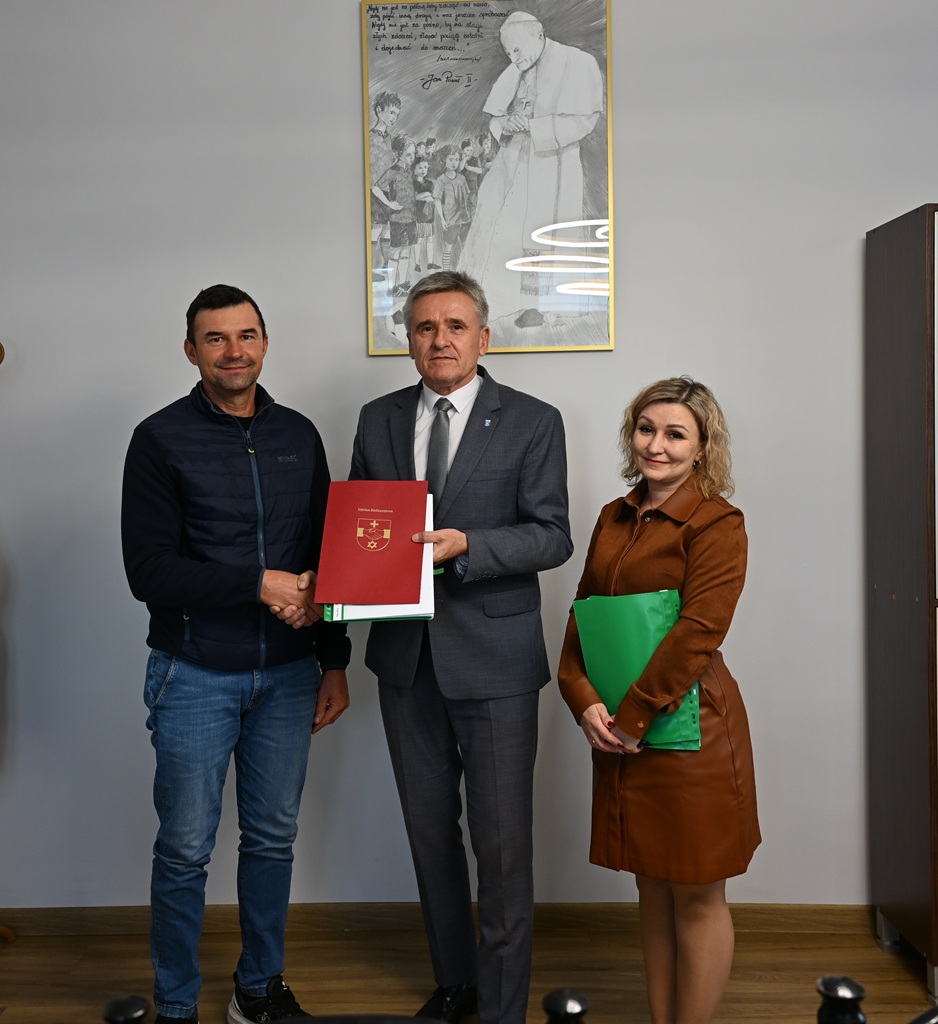 Podpisano umowę na budowę i modernizację drogi dojazdowej do gruntów rolnych