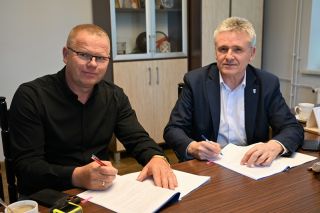 Podpisano umowę na uzbrojenie terenów na osiedlu Św. Brata Alberta w Kolbuszowej